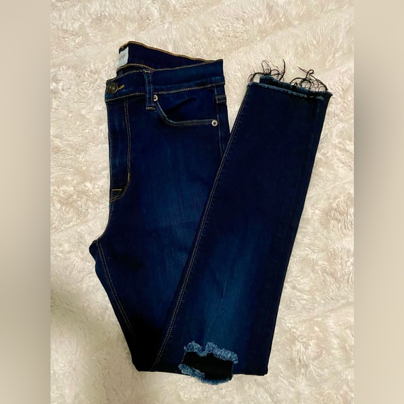 Hudson Skinny Jean - Picture 3 of 6